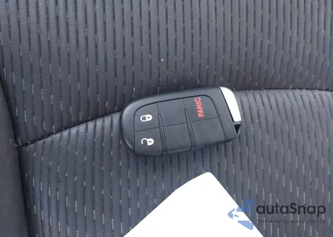 2013 Dodge Journey Sxt z USA, uszkodzony, nr VIN 3C4PDCBG6DT592981